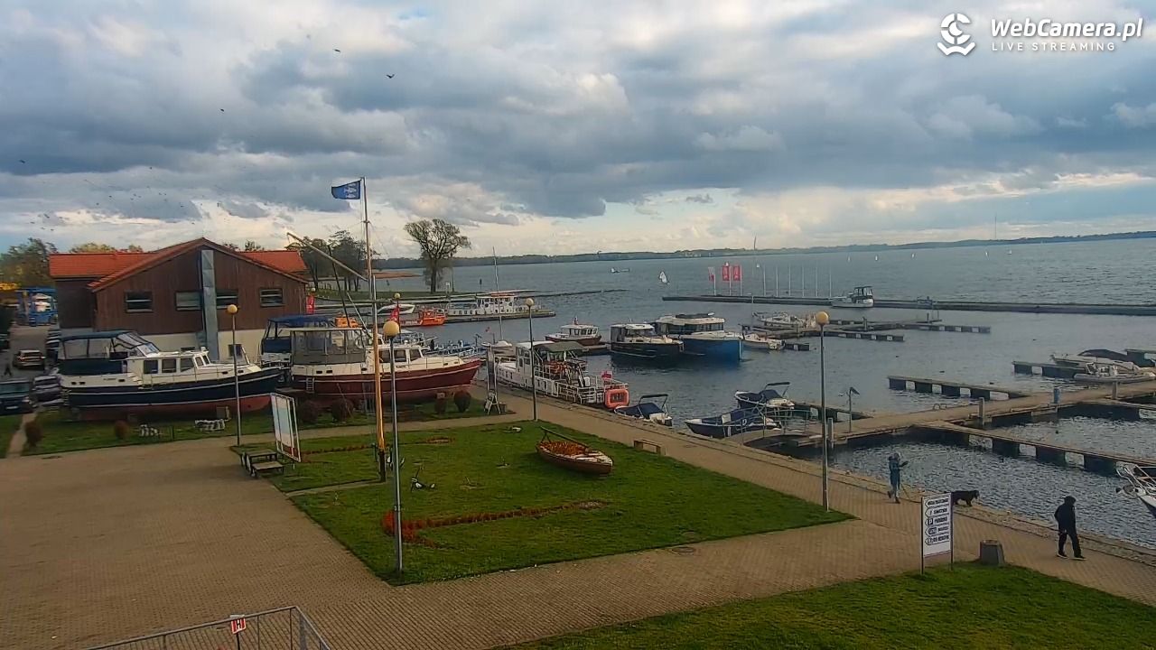 Giżycko - widok na marinę i molo - 26 październik 2025, 12:59