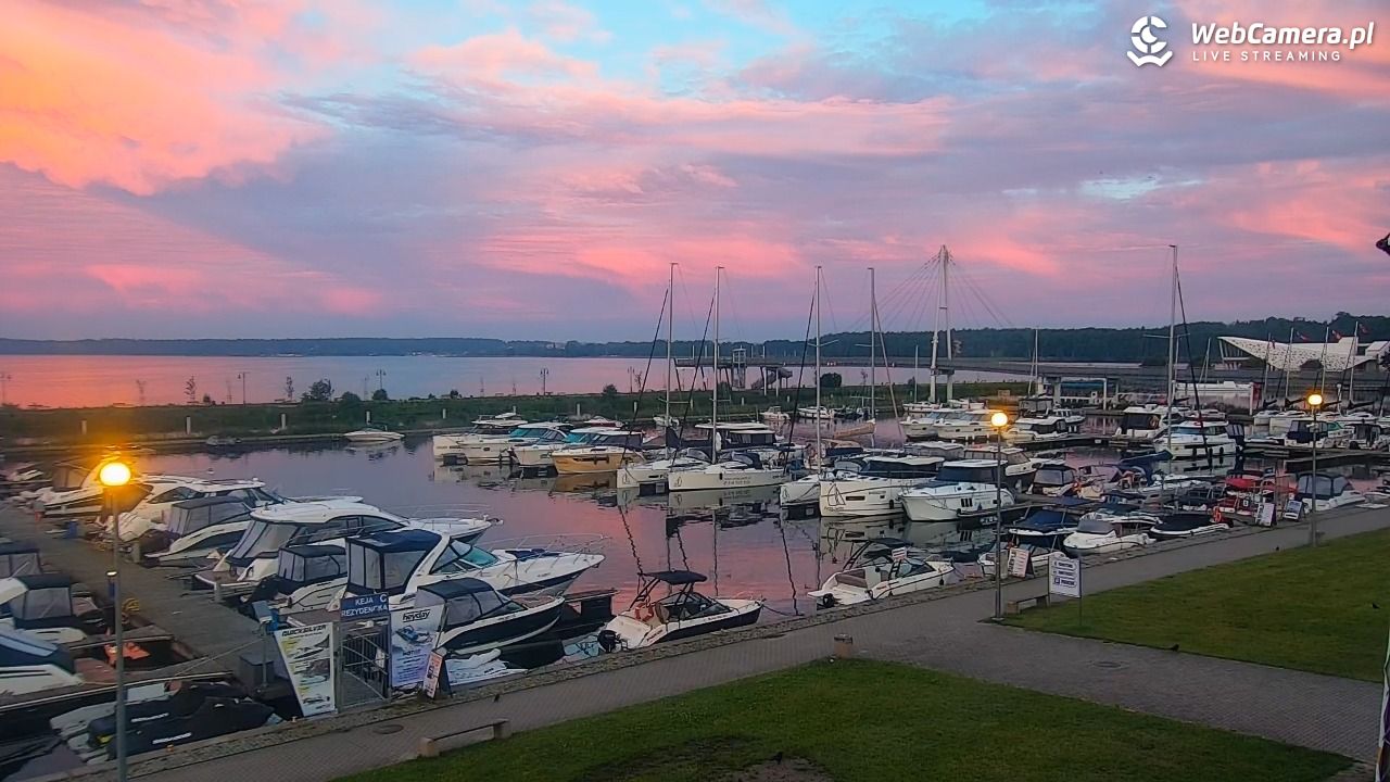 Giżycko - widok na marinę i molo - 18 czerwiec 2026, 03:57