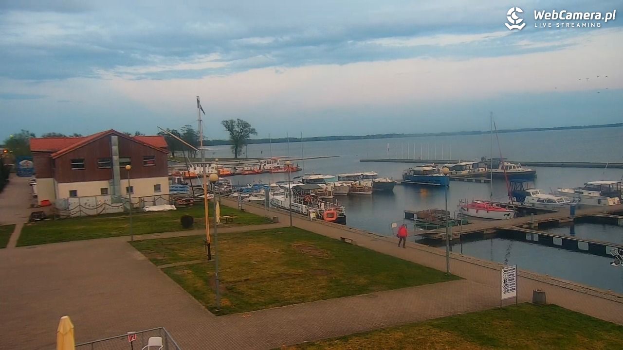 Giżycko - widok na marinę i molo - 04 maj 2026, 20:11