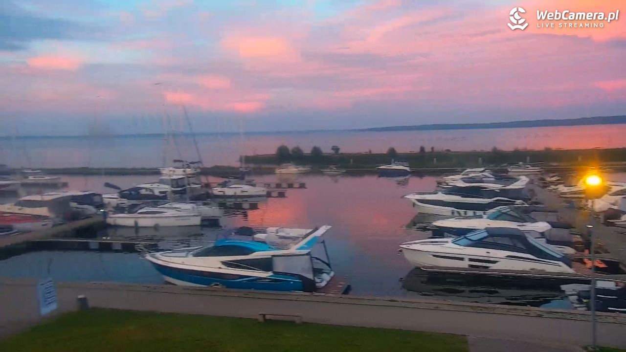 Giżycko - widok na marinę i molo - 18 czerwiec 2026, 03:55