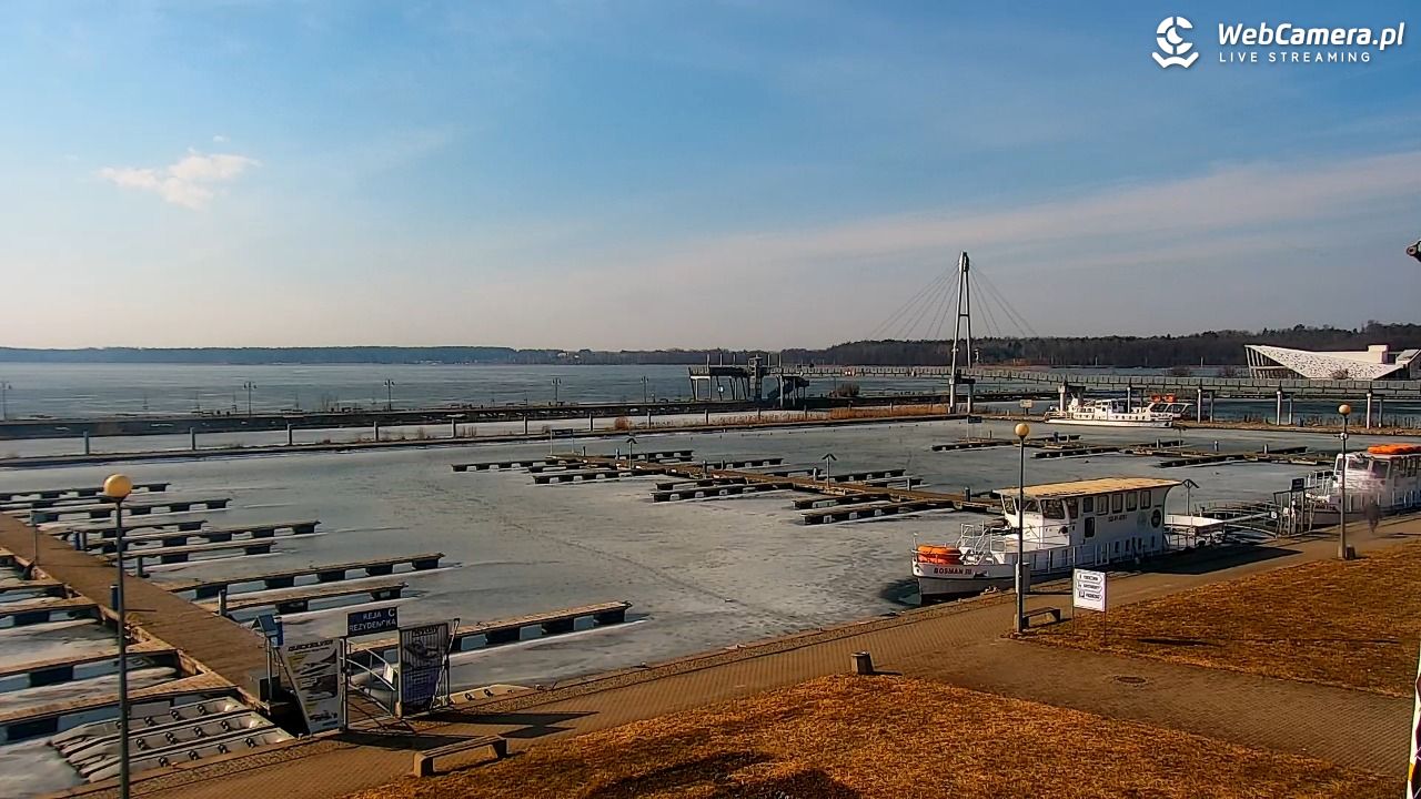 Giżycko - widok na marinę i molo - 15 marzec 2026, 10:19