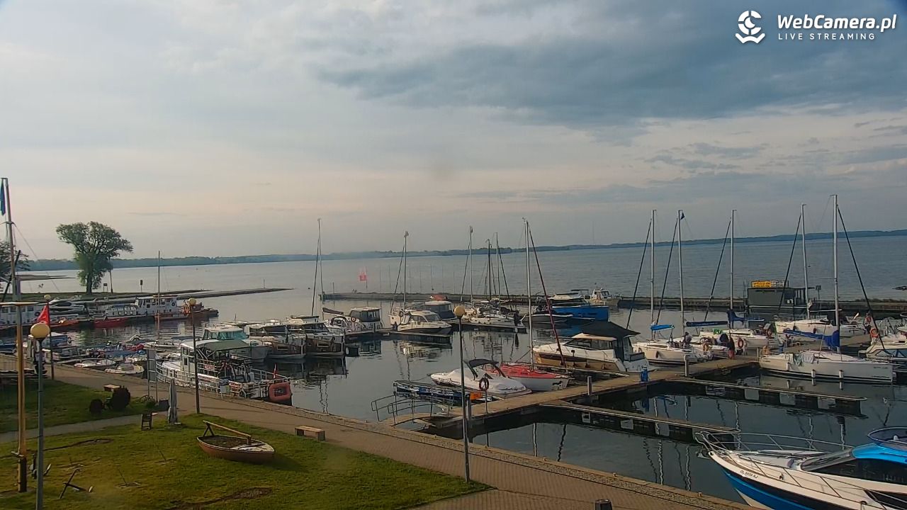 Giżycko - widok na marinę i molo - 14 maj 2025, 07:11