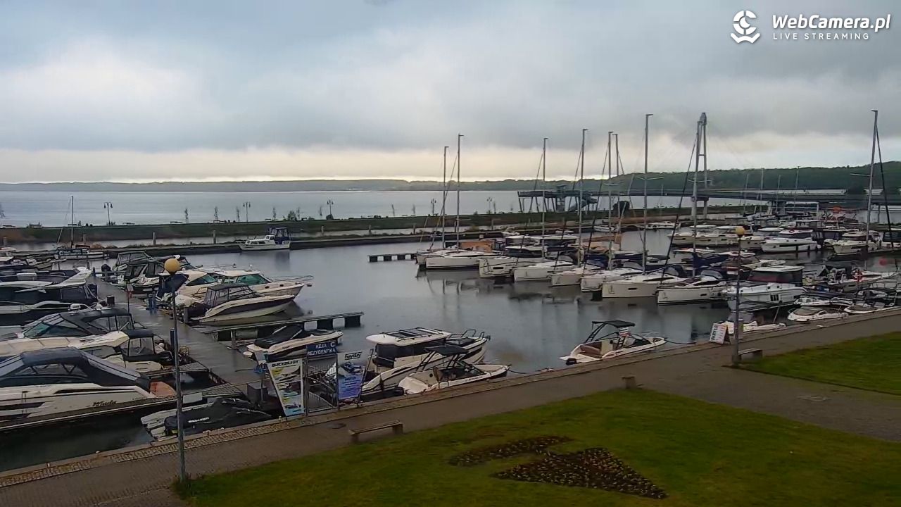 Giżycko - widok na marinę i molo - 15 maj 2025, 06:49
