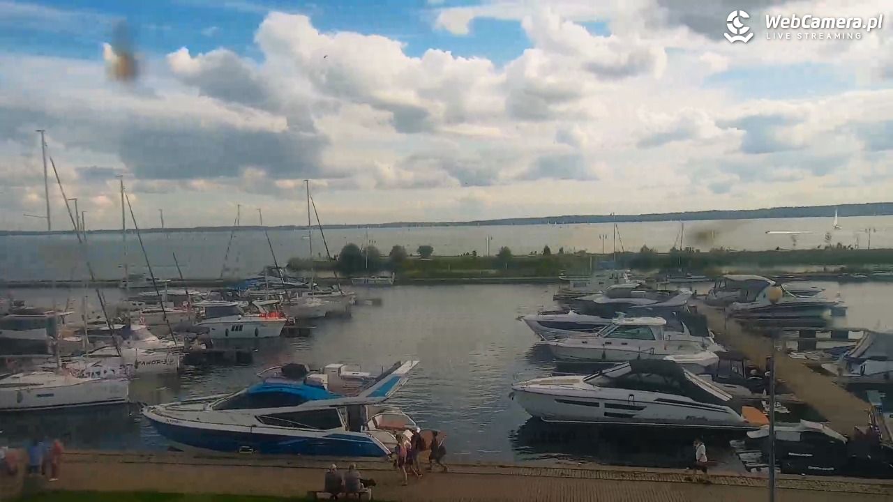 Giżycko - widok na marinę i molo - 02 sierpień 2026, 16:19
