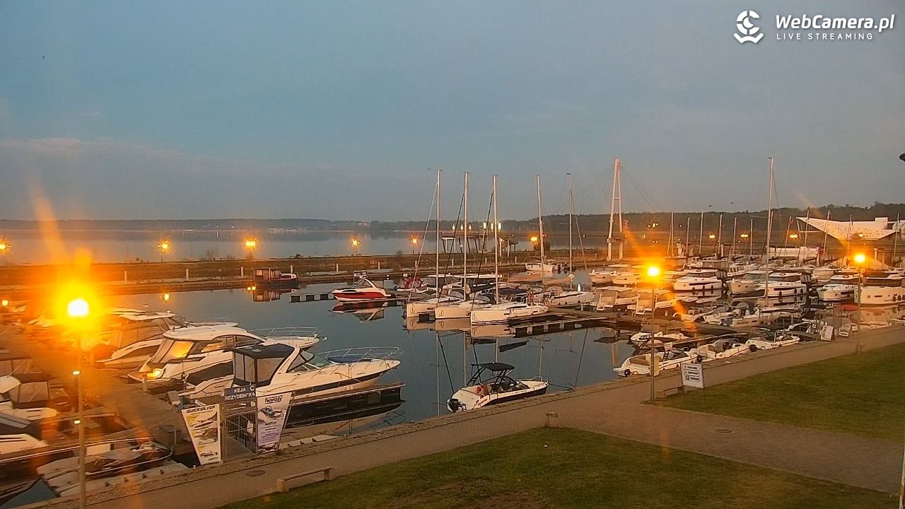 Giżycko - widok na marinę i molo - 05 maj 2026, 04:22