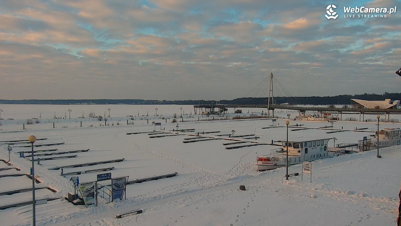 Giżycko - widok na marinę i molo - 30 styczeń 2026, 08:10