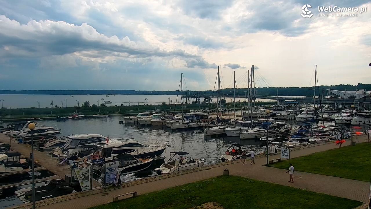 Giżycko - widok na marinę i molo - 21 czerwiec 2026, 16:06