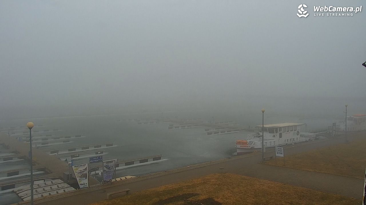 Giżycko - widok na marinę i molo - 16 marzec 2026, 07:48