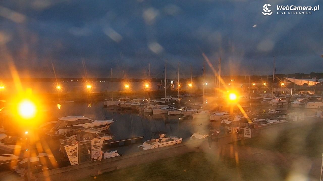 Giżycko - widok na marinę i molo - 01 sierpień 2026, 21:07