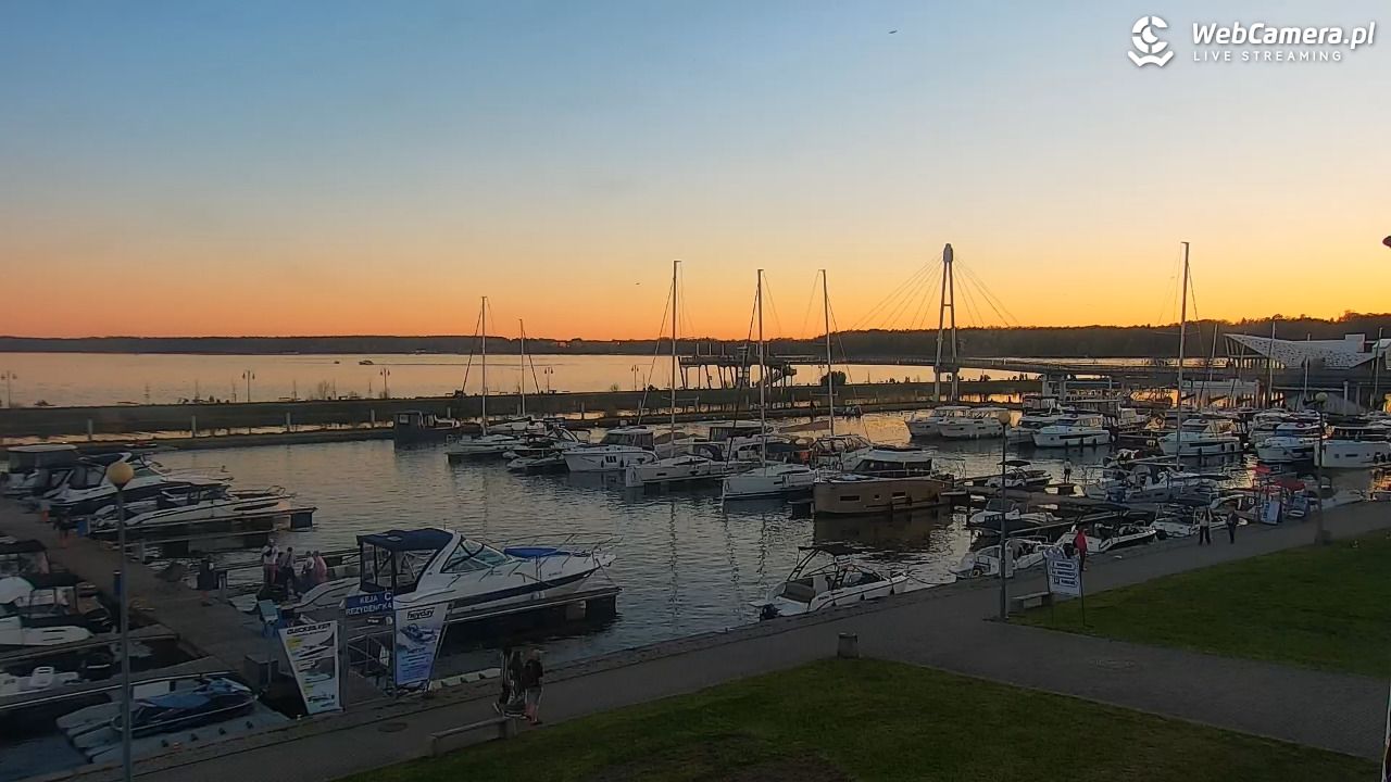 Giżycko - widok na marinę i molo - 02 maj 2026, 19:56