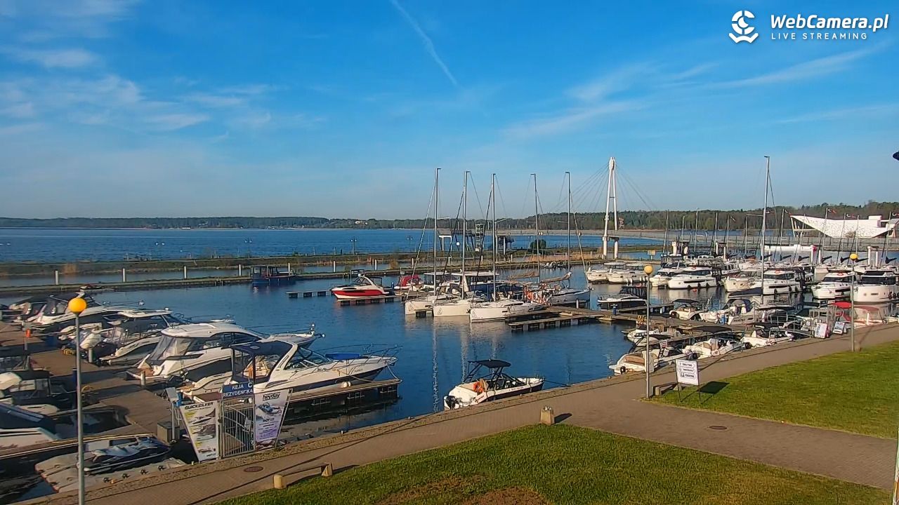 Giżycko - widok na marinę i molo - 04 maj 2026, 07:05