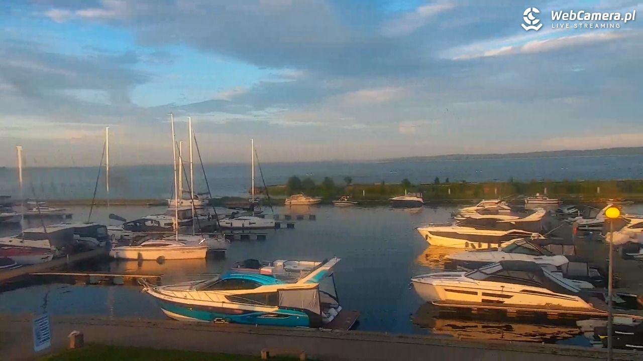 Giżycko - widok na marinę i molo - 18 czerwiec 2026, 04:44