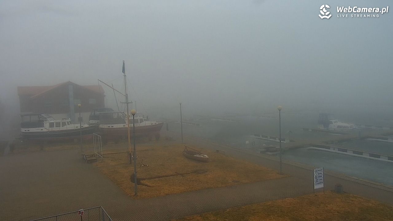 Giżycko - widok na marinę i molo - 16 marzec 2026, 07:49