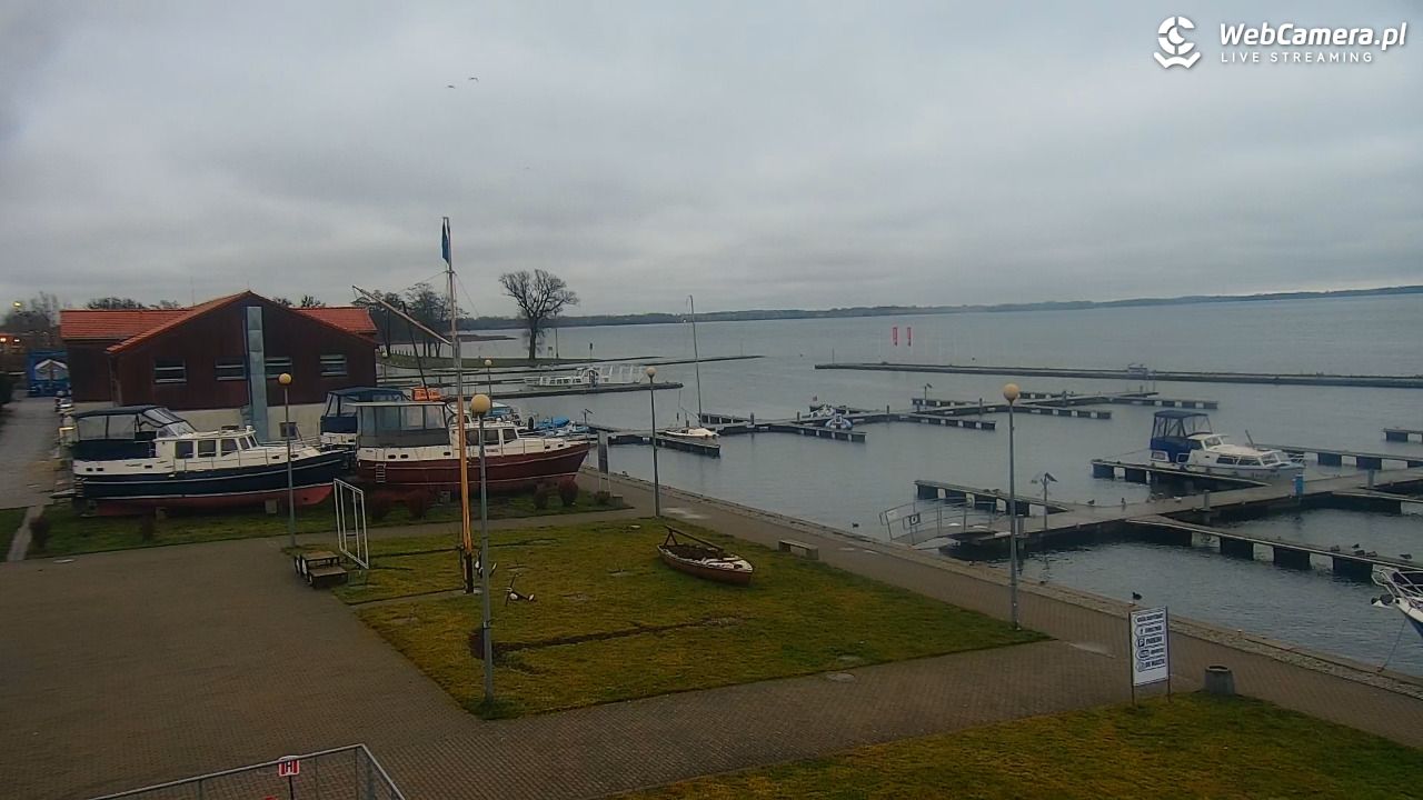Giżycko - widok na marinę i molo - 12 grudzień 2025, 07:34