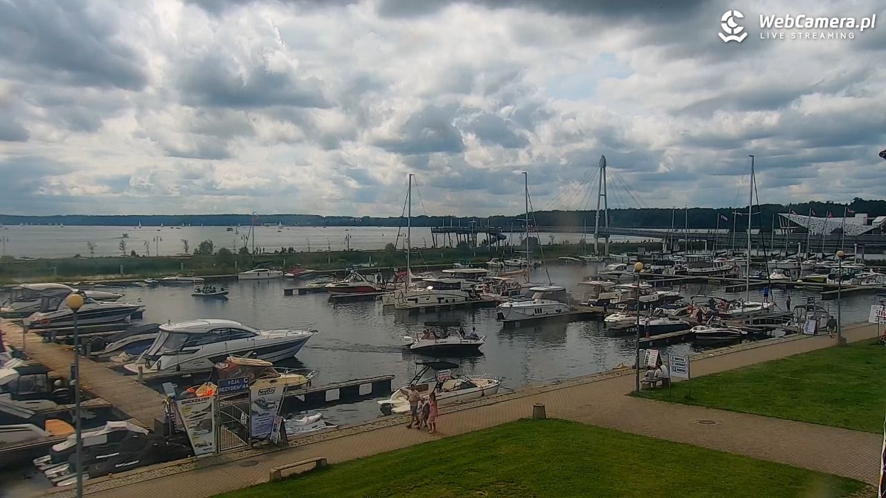 Giżycko - widok na marinę i molo - 02 sierpień 2026, 13:17