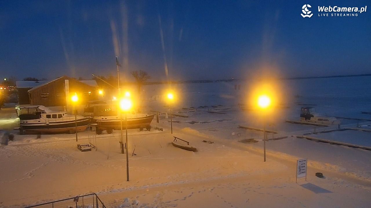Giżycko - widok na marinę i molo - 31 styczeń 2026, 17:00