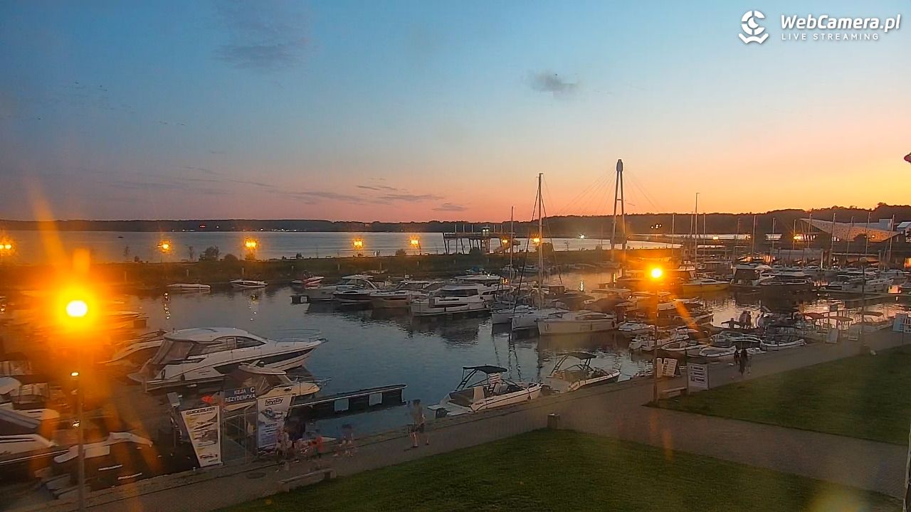 Giżycko - widok na marinę i molo - 02 sierpień 2026, 21:01