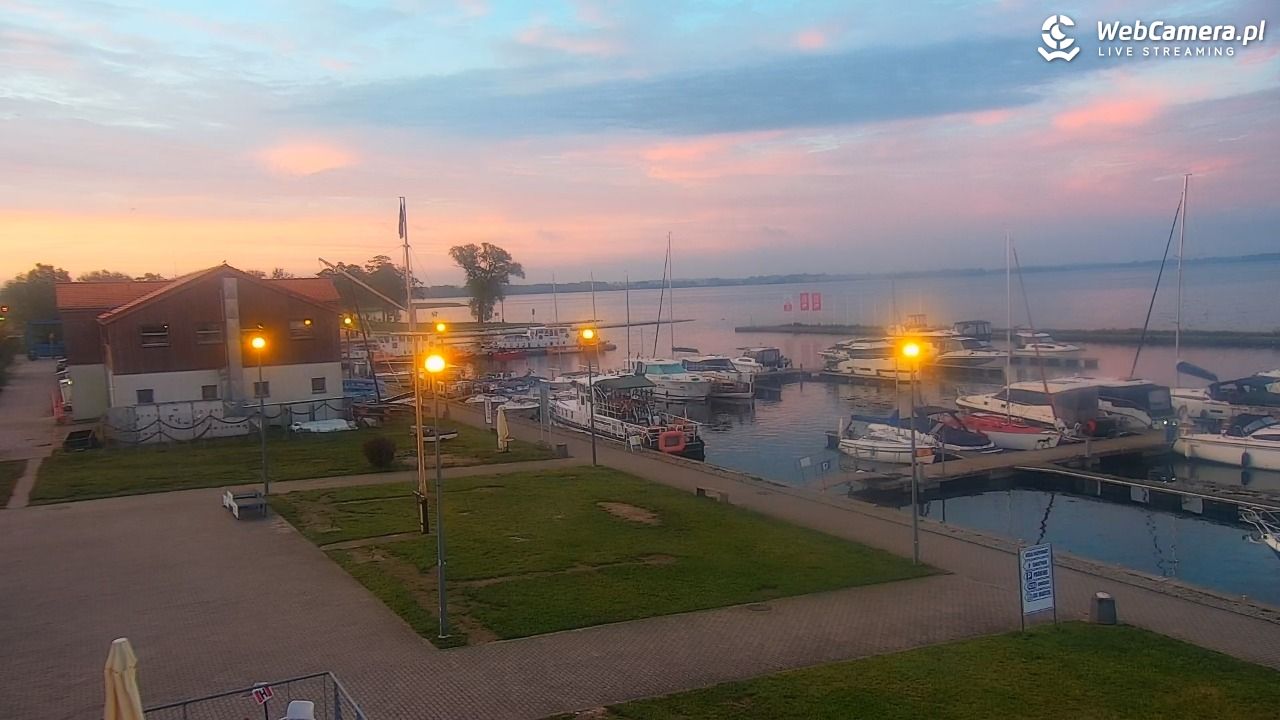 Giżycko - widok na marinę i molo - 18 czerwiec 2026, 03:55