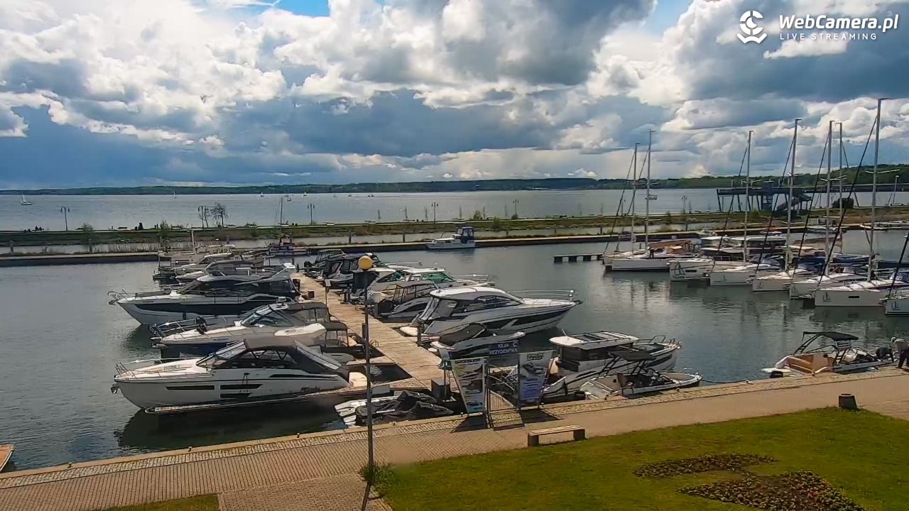 Giżycko - widok na marinę i molo - 15 maj 2025, 13:54