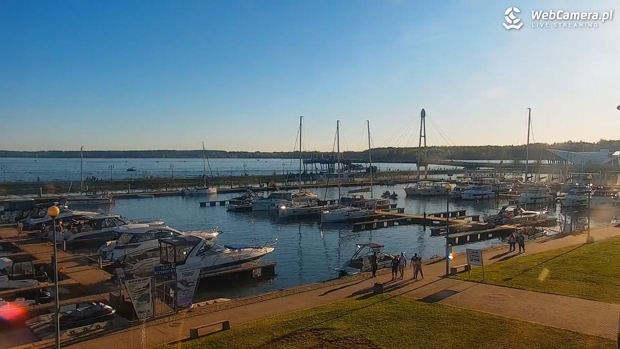 Giżycko - widok na marinę i molo - 02 maj 2026, 18:05