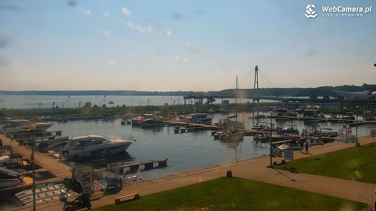 Giżycko - widok na marinę i molo - 05 sierpień 2026, 15:03