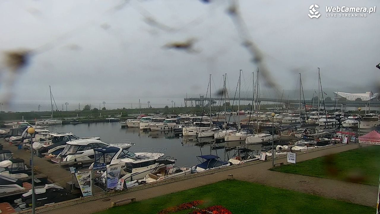 Giżycko - widok na marinę i molo - 04 wresień 2025, 08:09