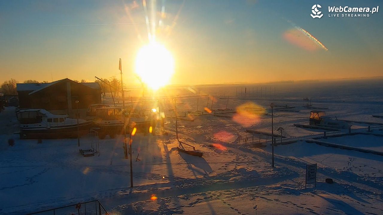 Giżycko - widok na marinę i molo - 01 luty 2026, 07:55