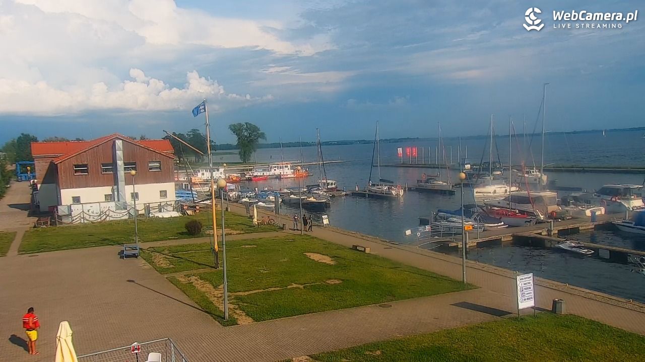 Giżycko - widok na marinę i molo - 21 czerwiec 2026, 17:21