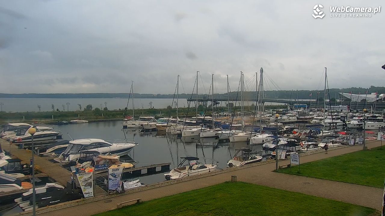 Giżycko - widok na marinę i molo - 02 sierpień 2026, 08:31