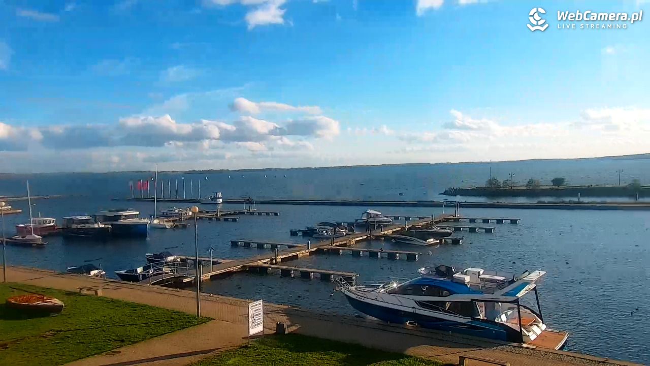 Giżycko - widok na marinę i molo - 26 październik 2025, 14:10