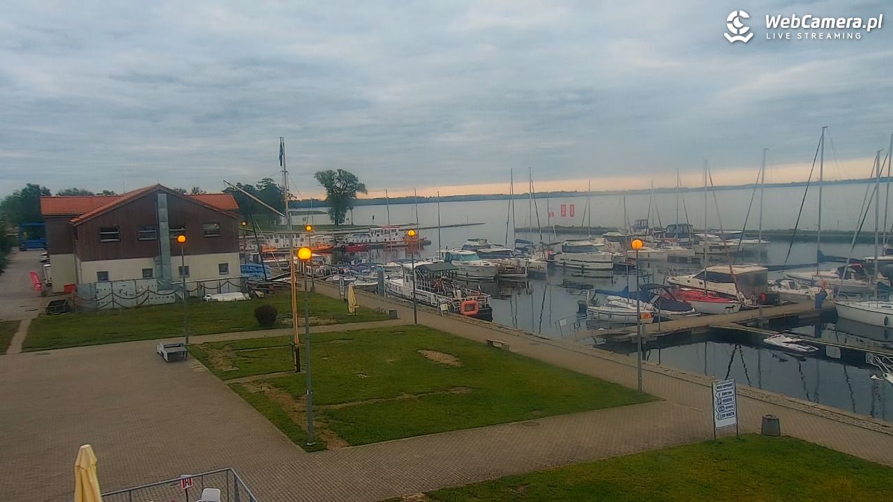 Giżycko - widok na marinę i molo - 19 czerwiec 2026, 06:15