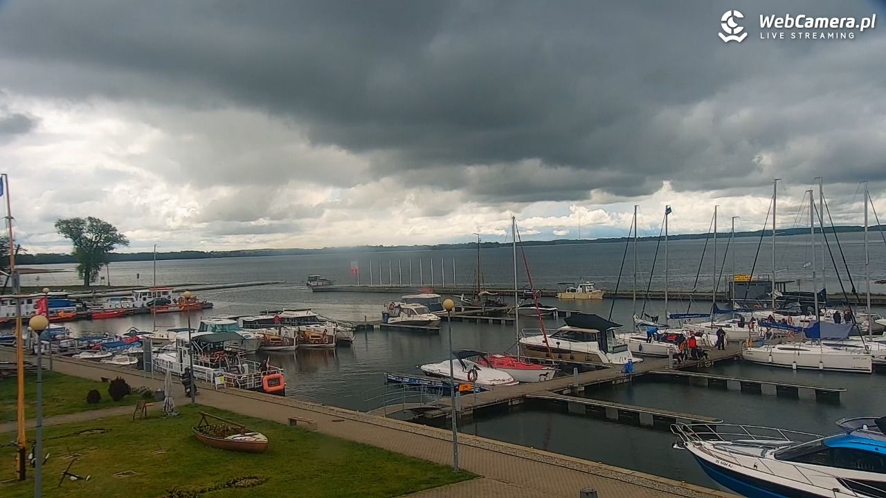 Giżycko - widok na marinę i molo - 15 maj 2025, 10:38