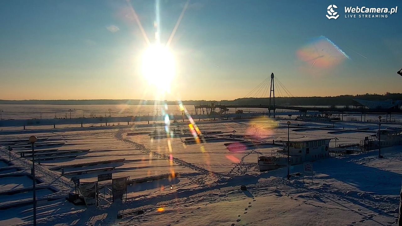 Giżycko - widok na marinę i molo - 30 styczeń 2026, 15:08