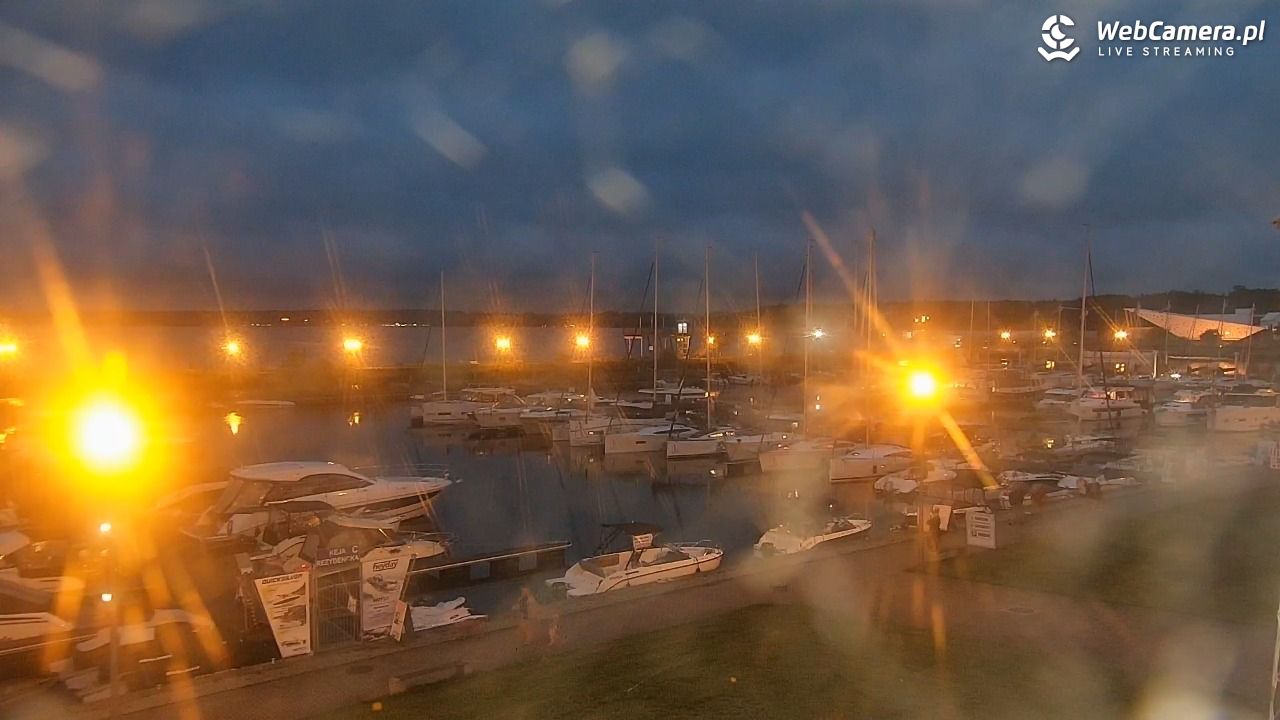 Giżycko - widok na marinę i molo - 01 sierpień 2026, 21:07