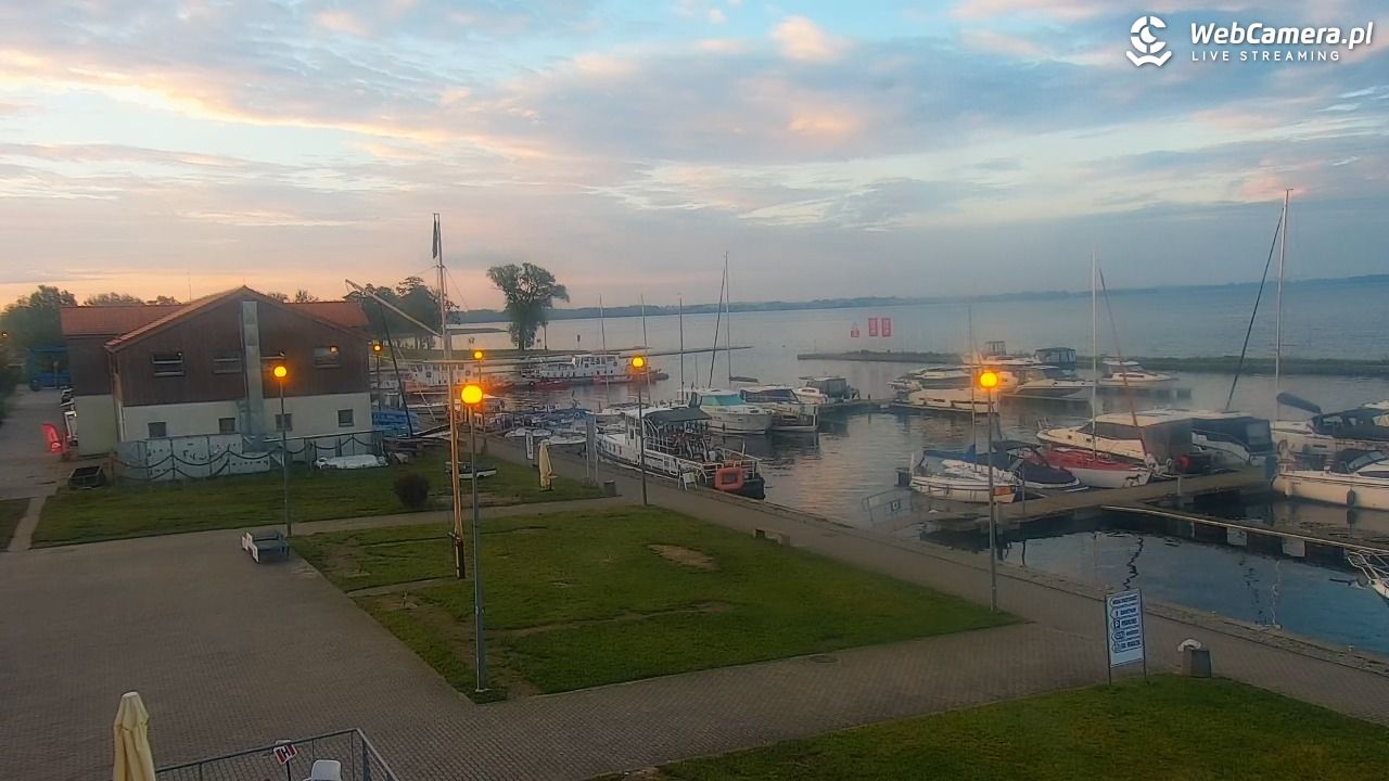 Giżycko - widok na marinę i molo - 18 czerwiec 2026, 04:24