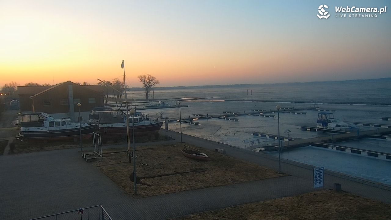 Giżycko - widok na marinę i molo - 15 marzec 2026, 05:30