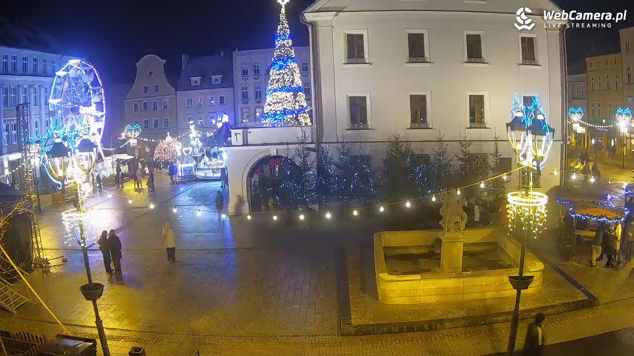 GLIWICE - widok na Rynek - 28 grudzień 2025, 16:38