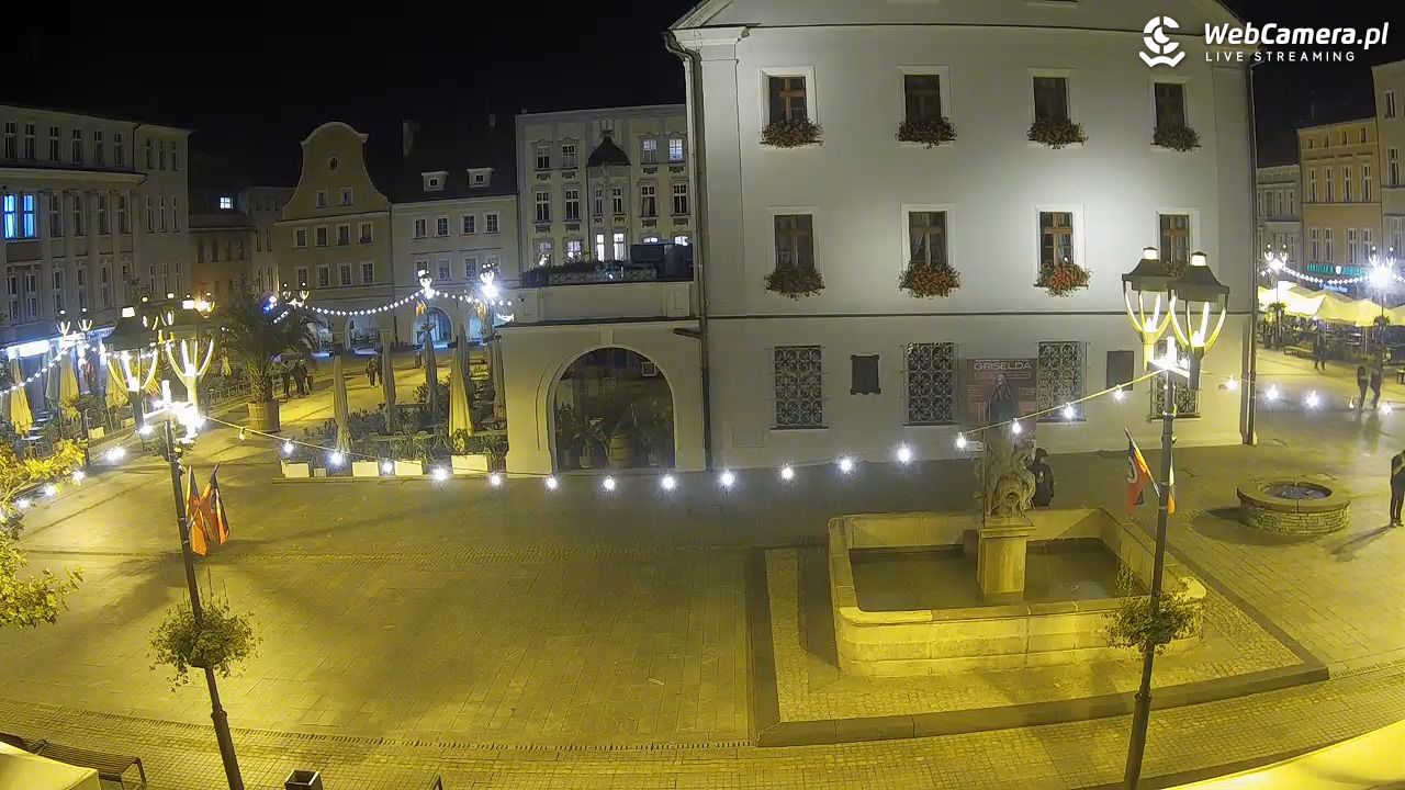 GLIWICE - widok na Rynek - 27 wresień 2025, 23:52