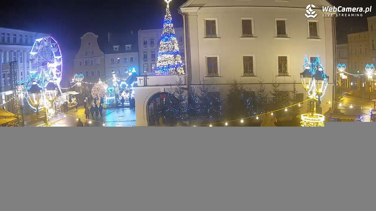 GLIWICE - widok na Rynek - 27 grudzień 2025, 18:09