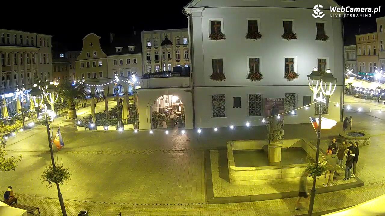 GLIWICE - widok na Rynek - 26 wresień 2025, 20:47