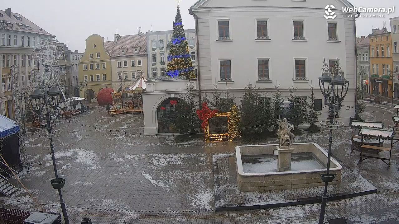 GLIWICE - widok na Rynek - 27 grudzień 2025, 09:05