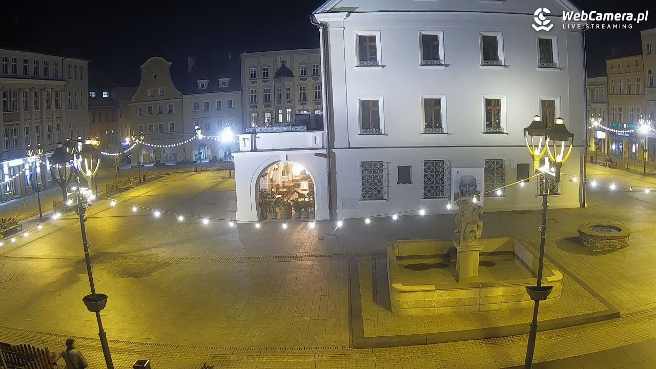 GLIWICE - widok na Rynek - 12 listopad 2025, 21:07