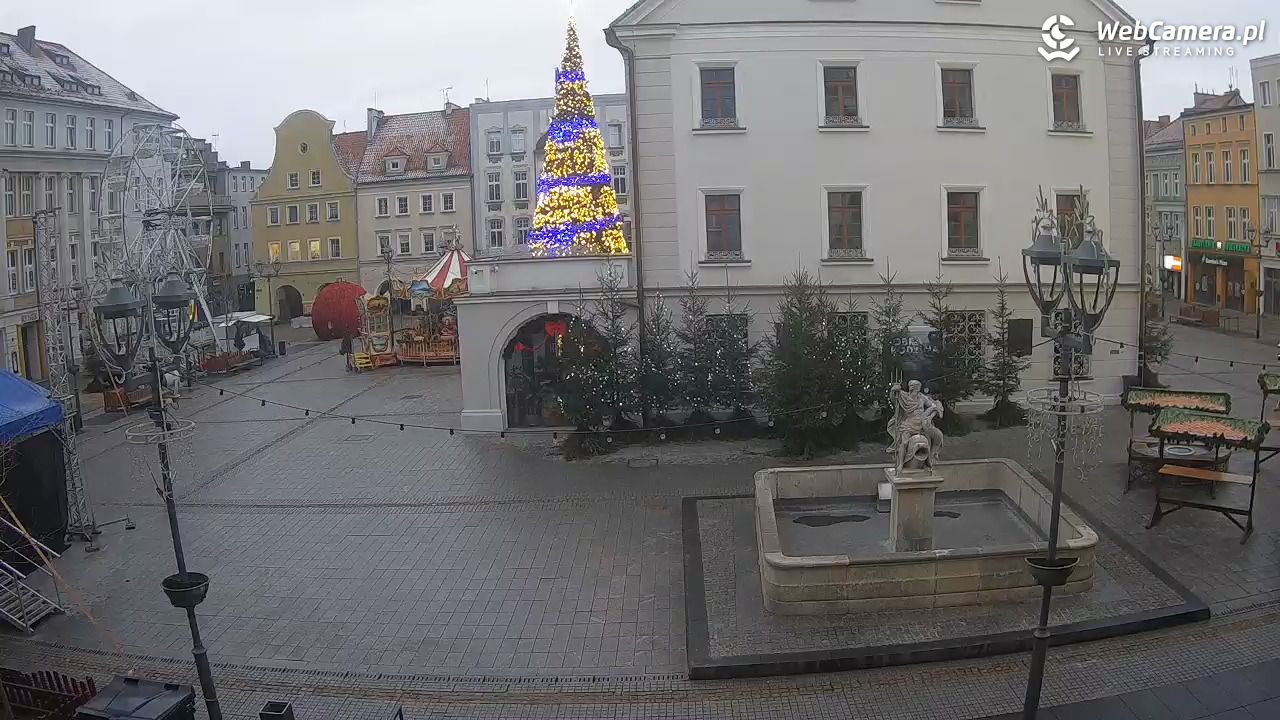 GLIWICE - widok na Rynek - 29 grudzień 2025, 07:42