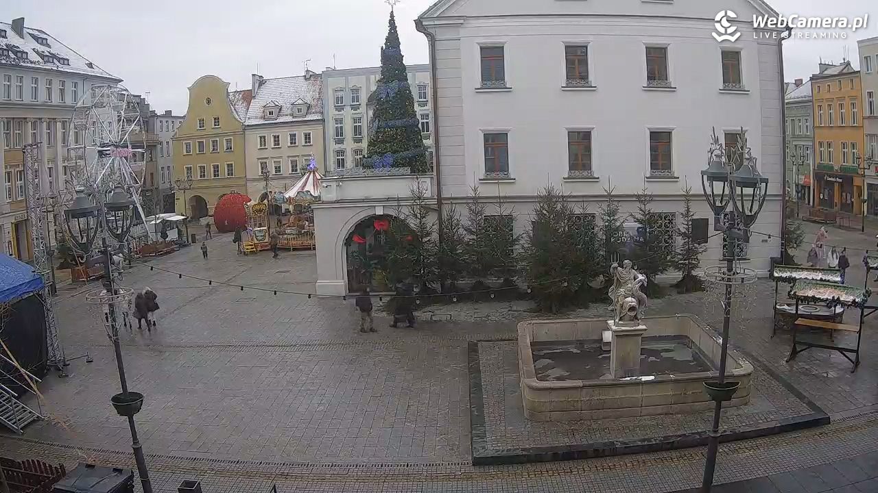GLIWICE - widok na Rynek - 28 grudzień 2025, 12:43
