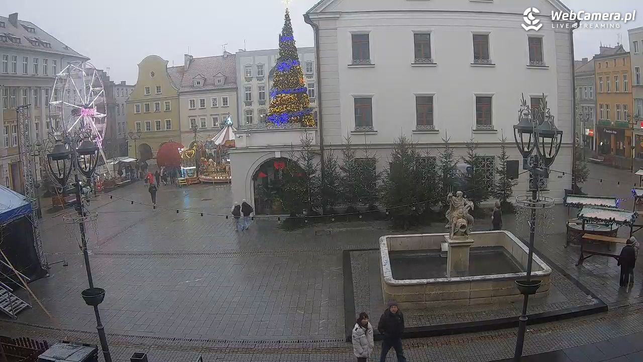 GLIWICE - widok na Rynek - 27 grudzień 2025, 15:22
