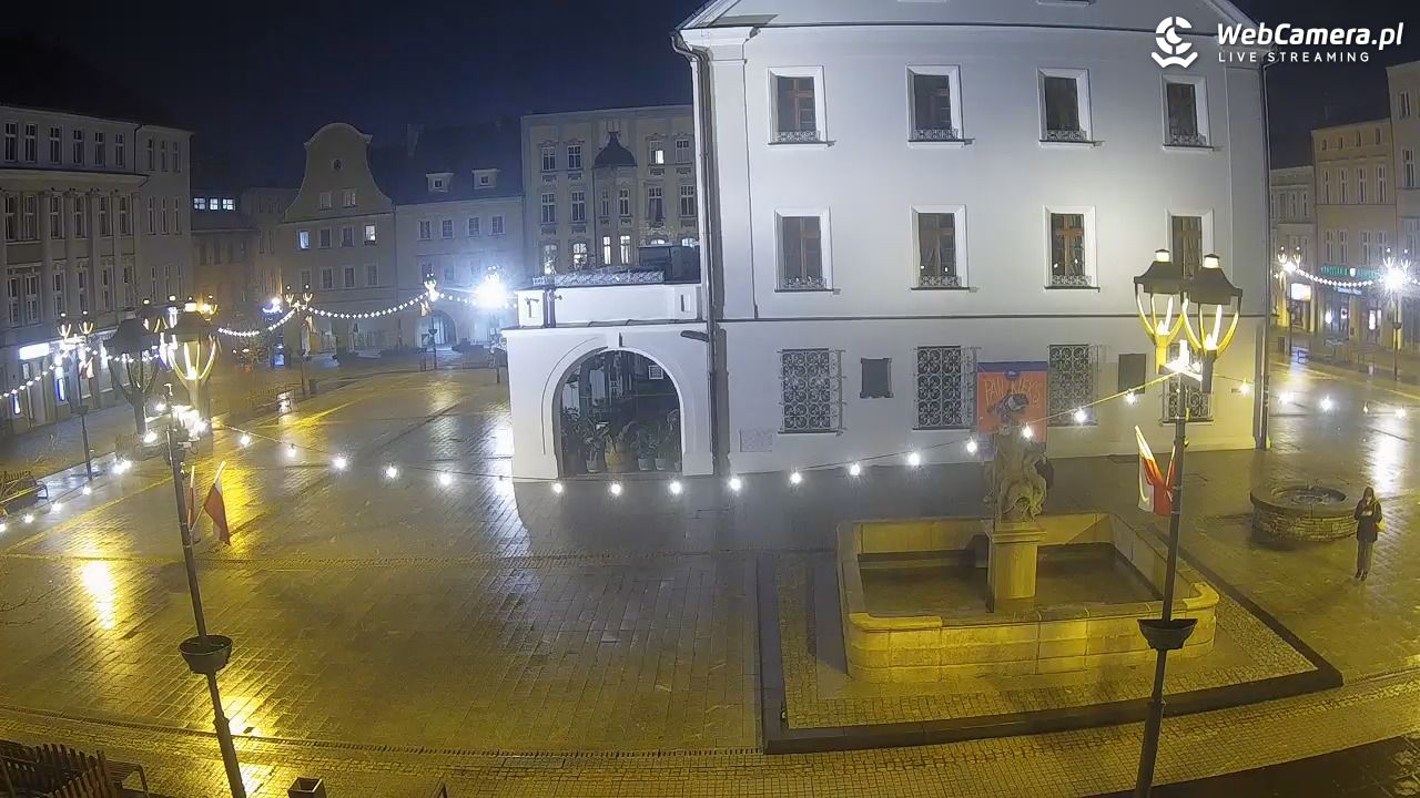 GLIWICE - widok na Rynek - 10 listopad 2025, 23:09