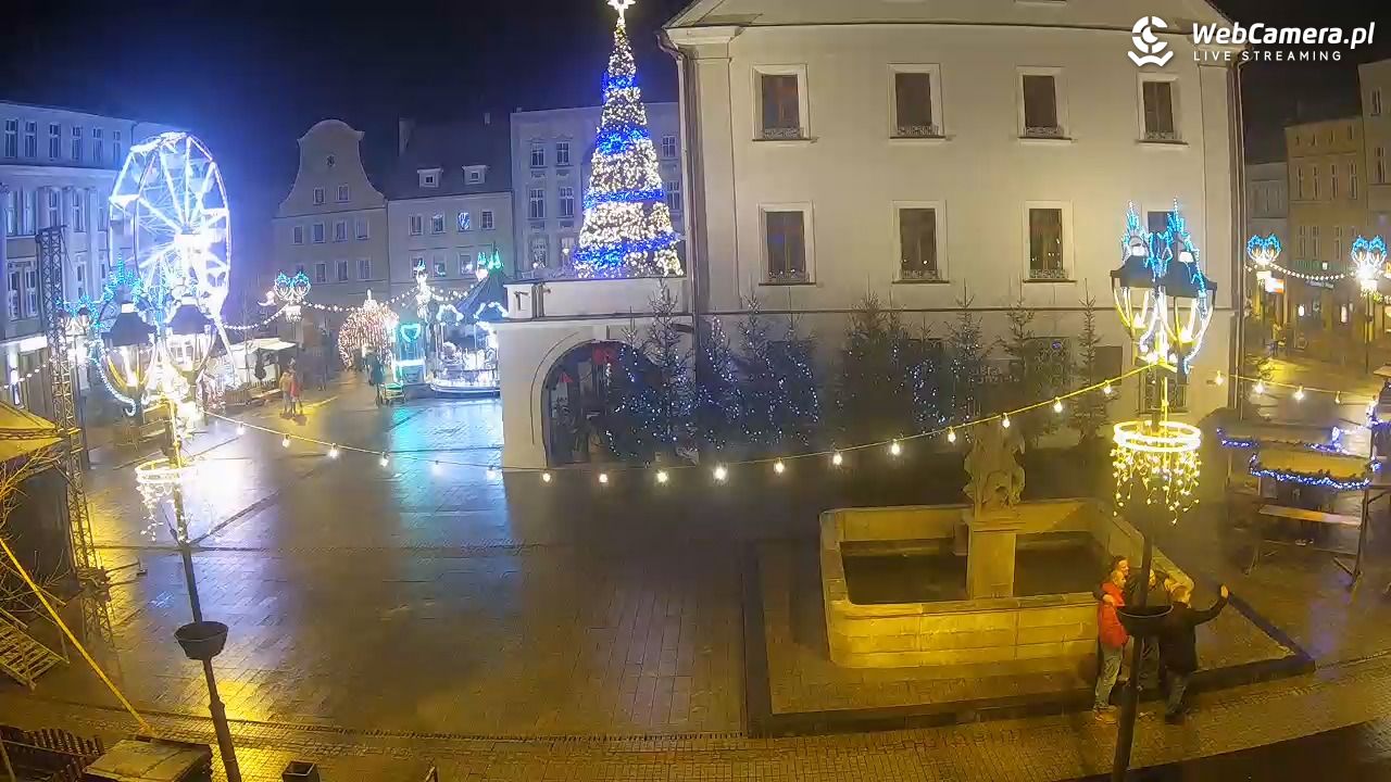 GLIWICE - widok na Rynek - 27 grudzień 2025, 18:41