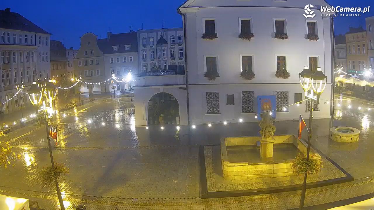 GLIWICE - widok na Rynek - 22 październik 2026, 04:59