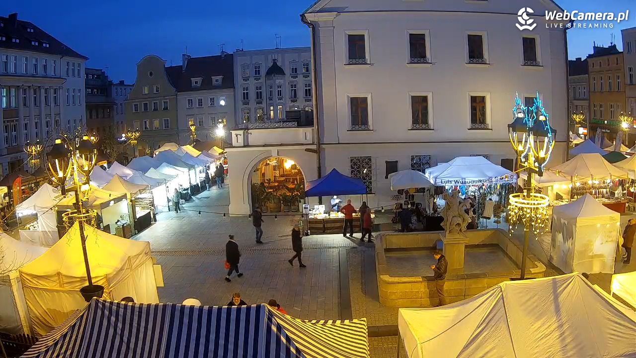 GLIWICE - widok na Rynek - 14 listopad 2025, 16:19