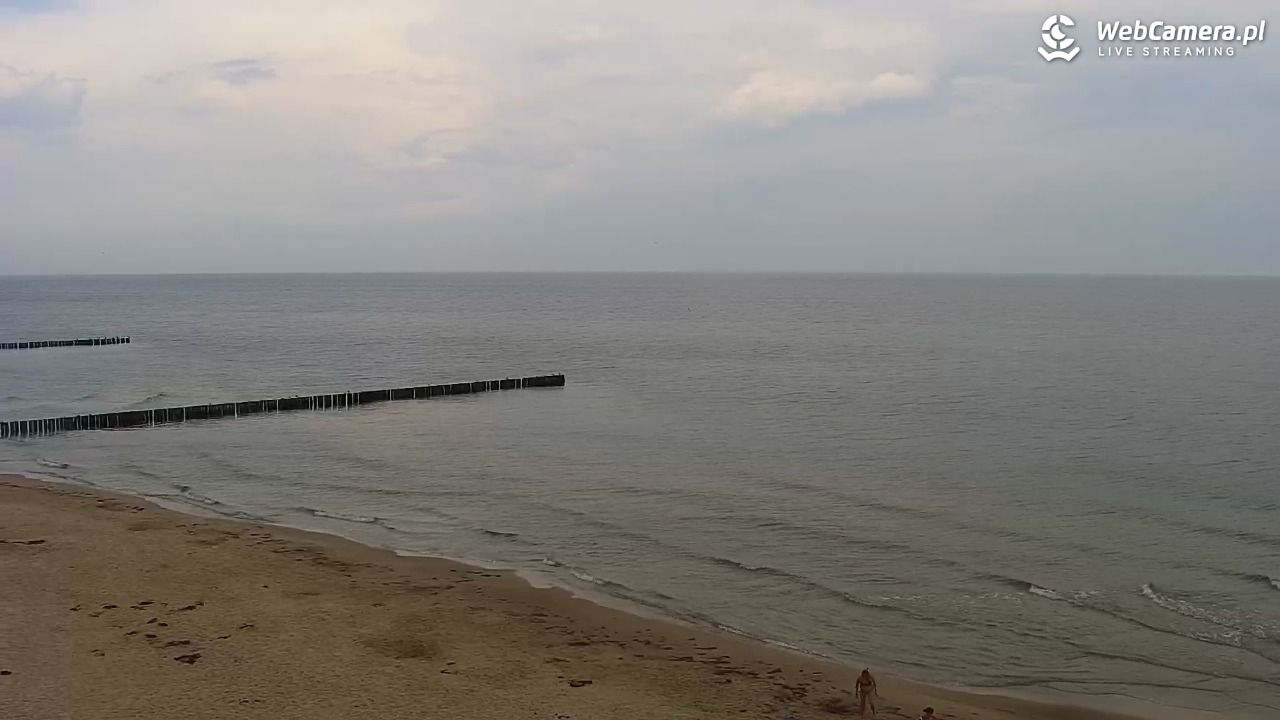 TRZĘSACZ - widok na plażę - 05 sierpień 2026, 09:53